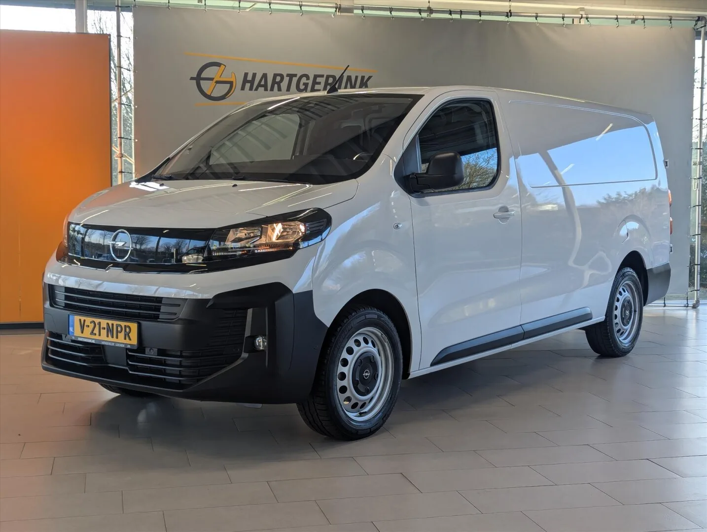 Opel Vivaro (2024) — foto 1
