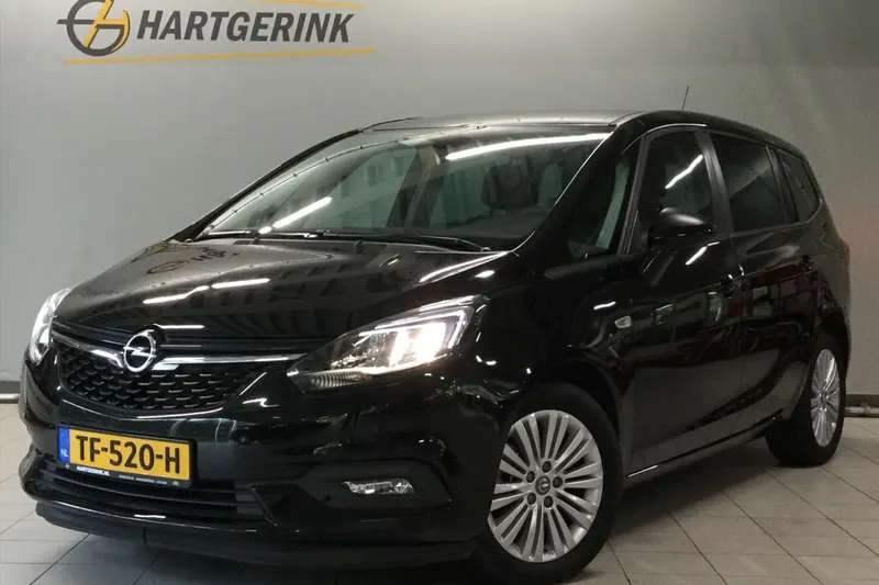 Opel Zafira (2018)