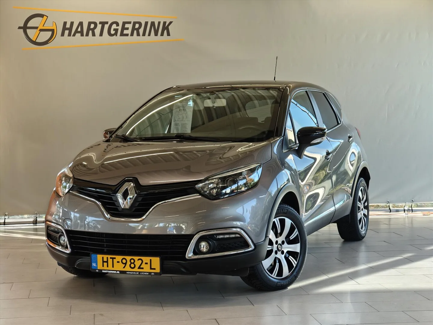 Renault Captur (2016) — foto 1