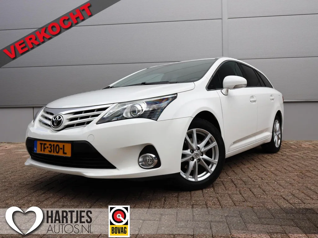 Toyota Avensis (2015) — foto 1