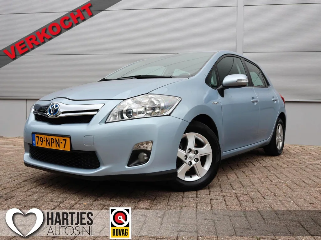 Toyota Auris (2010) — foto 1