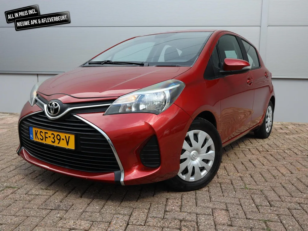 Toyota Yaris (2015) — foto 1