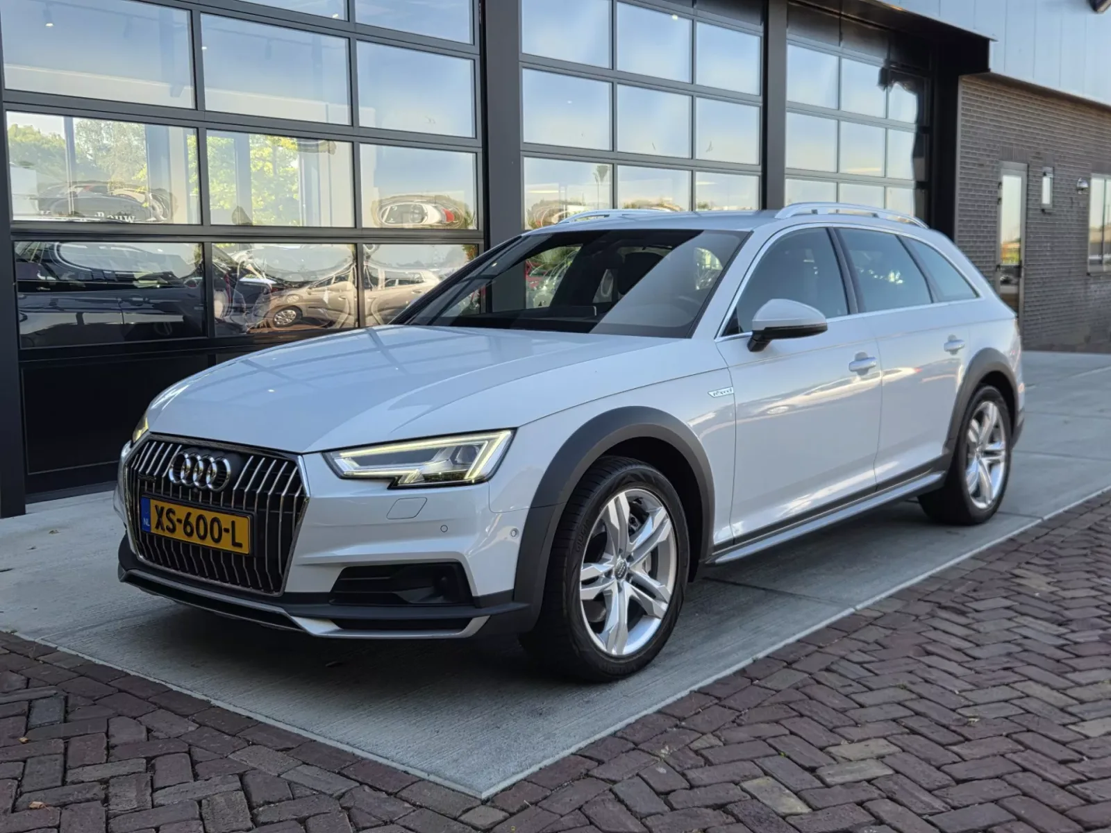 Audi A4 Allroad (2018) — foto 1