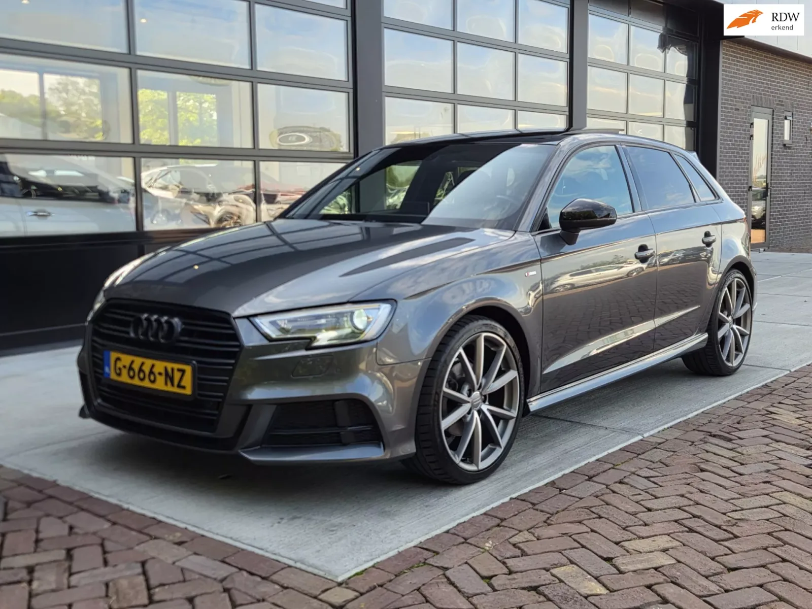 Audi A3 (2017) — foto 1