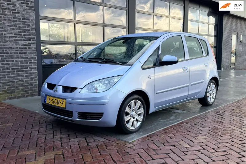 Mitsubishi Colt (2008)