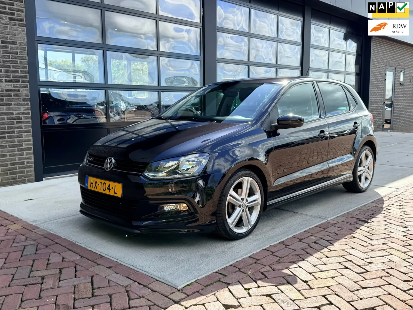 Volkswagen Polo (2016) — foto 1