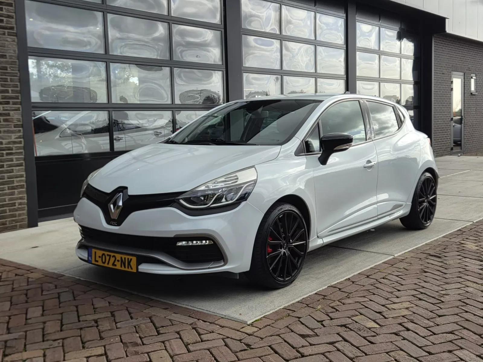 Renault Clio (2016) — foto 1
