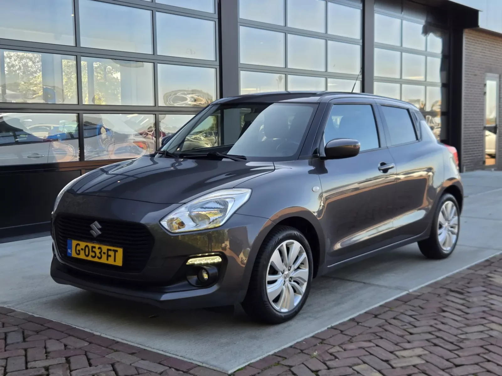 Suzuki Swift (2017) — foto 1