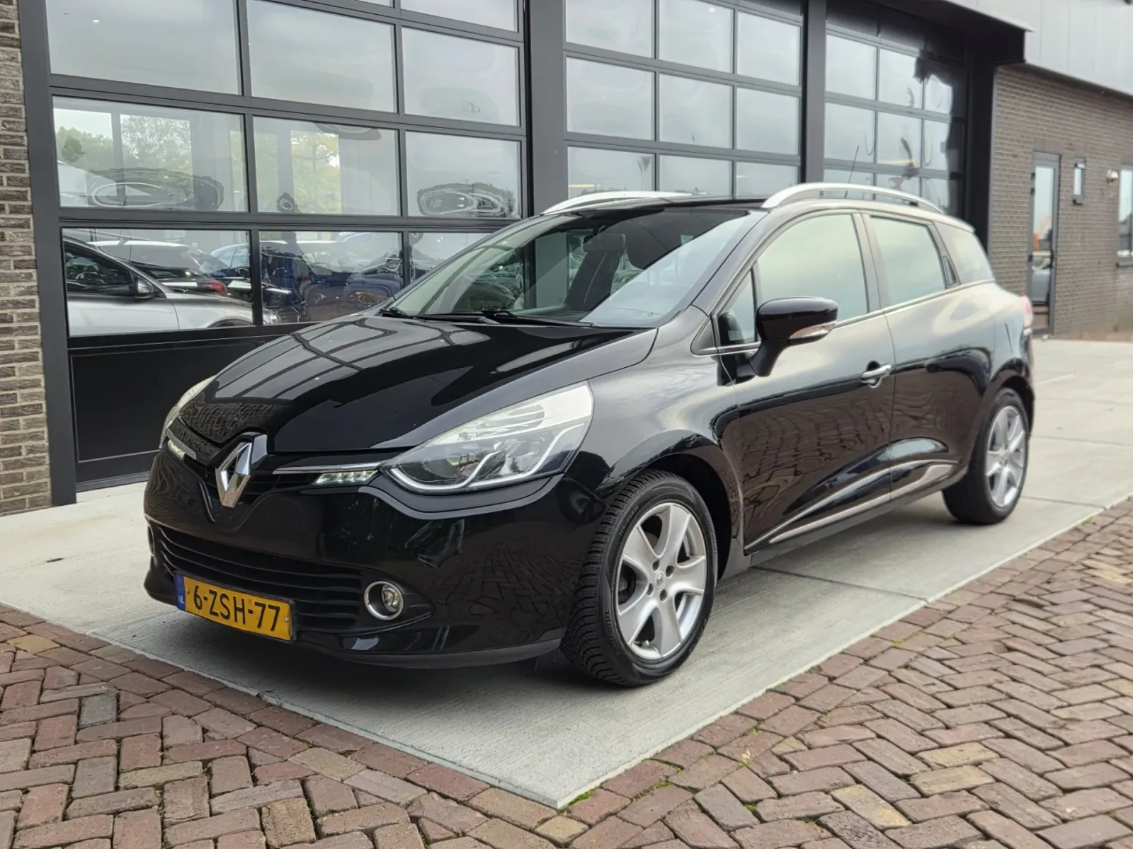 Renault Clio (2015) — foto 1