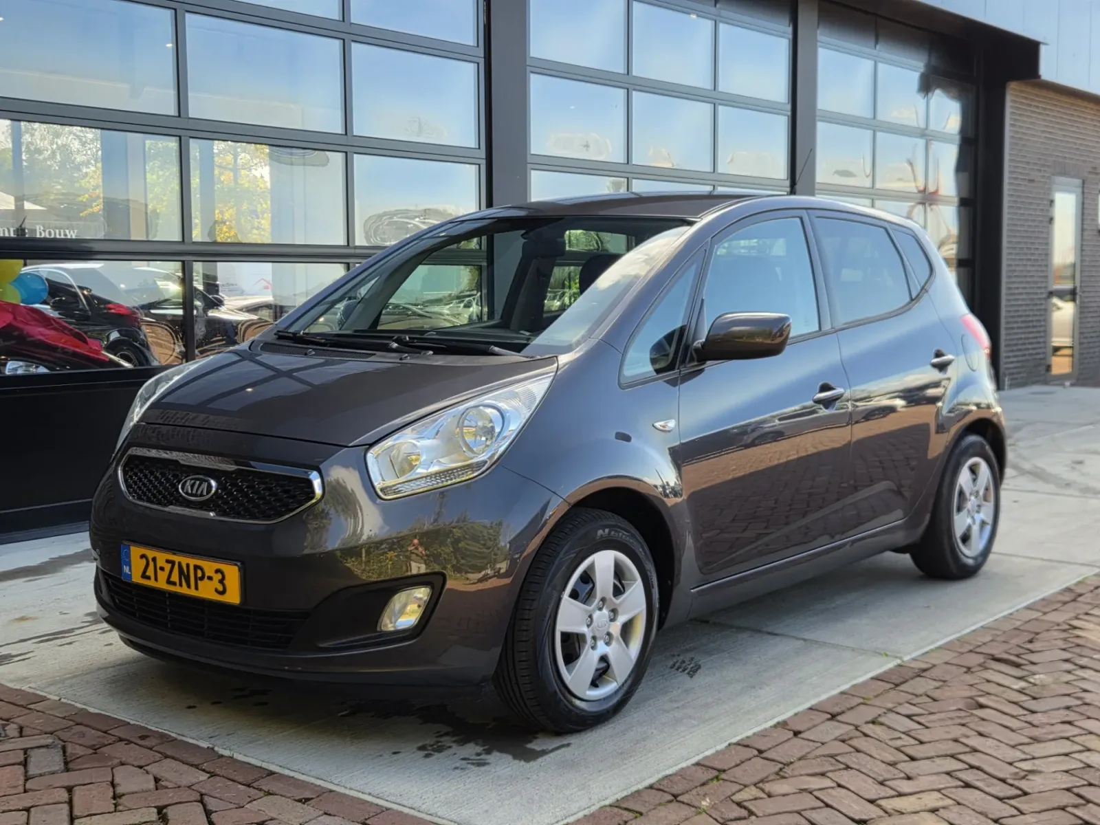 Kia Venga (2013) — foto 1