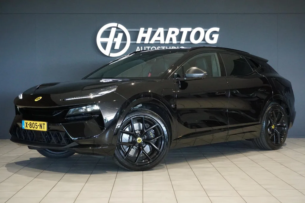 Lotus Eletre (2024) — foto 1