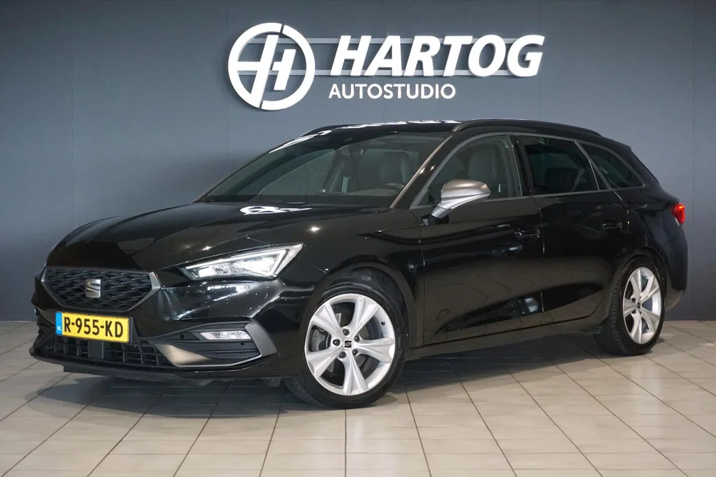 SEAT Leon Sportstourer (2021) — foto 1