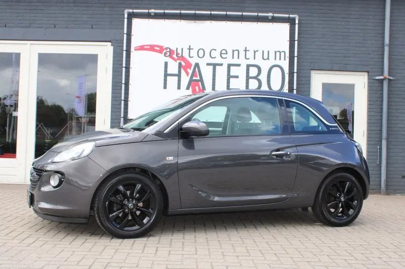 Opel Adam (2013)