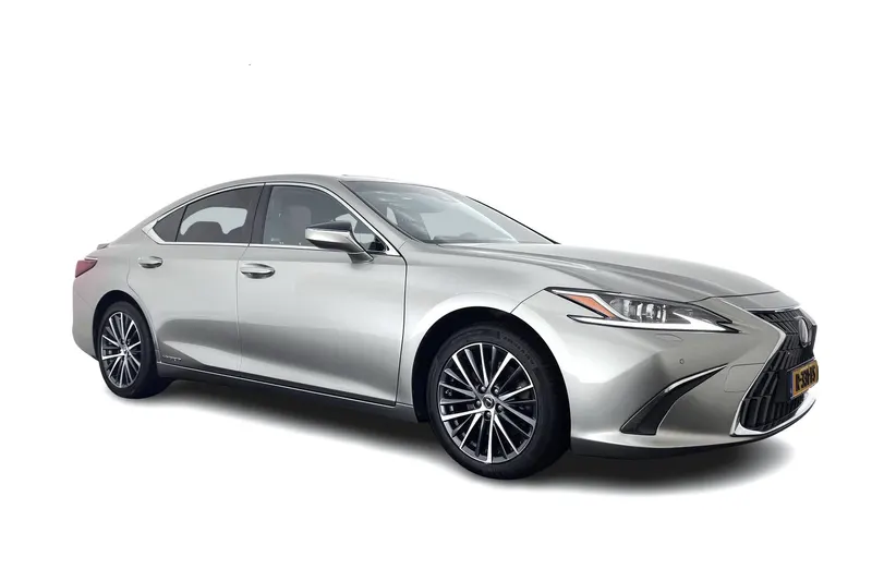 Lexus ES (2022)