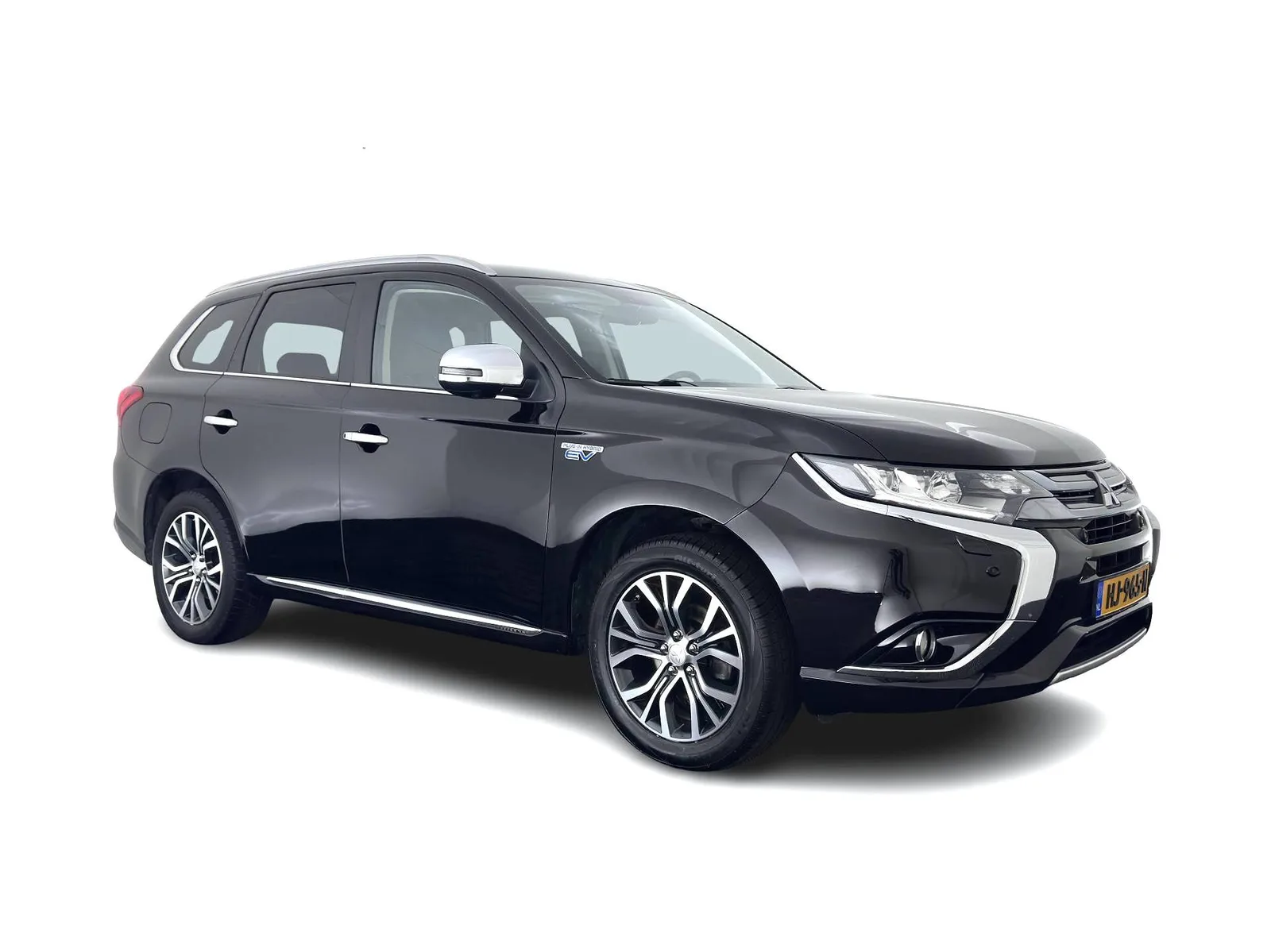 Mitsubishi Outlander (2015) — foto 1