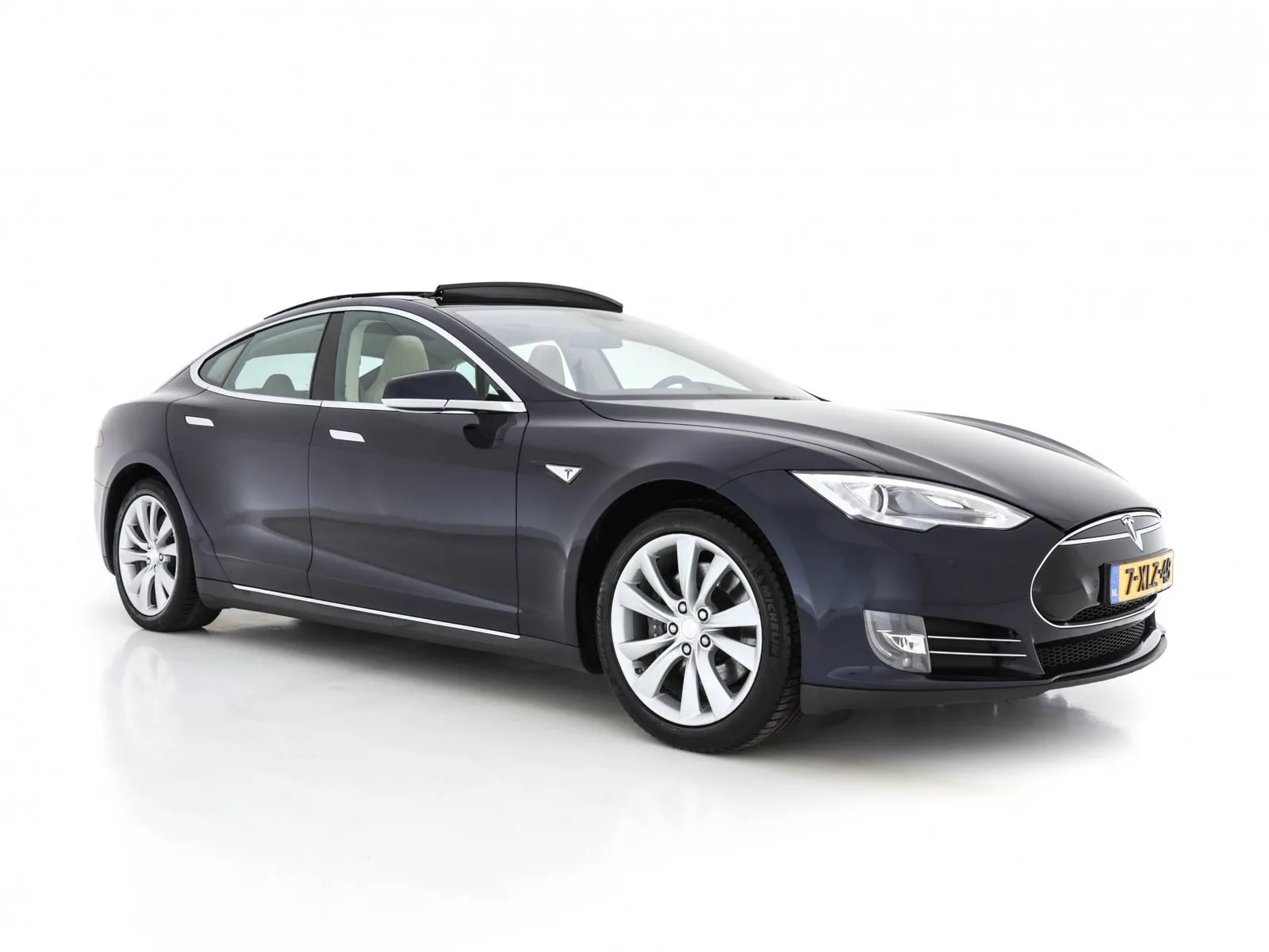 Tesla Model S (2014) — foto 1