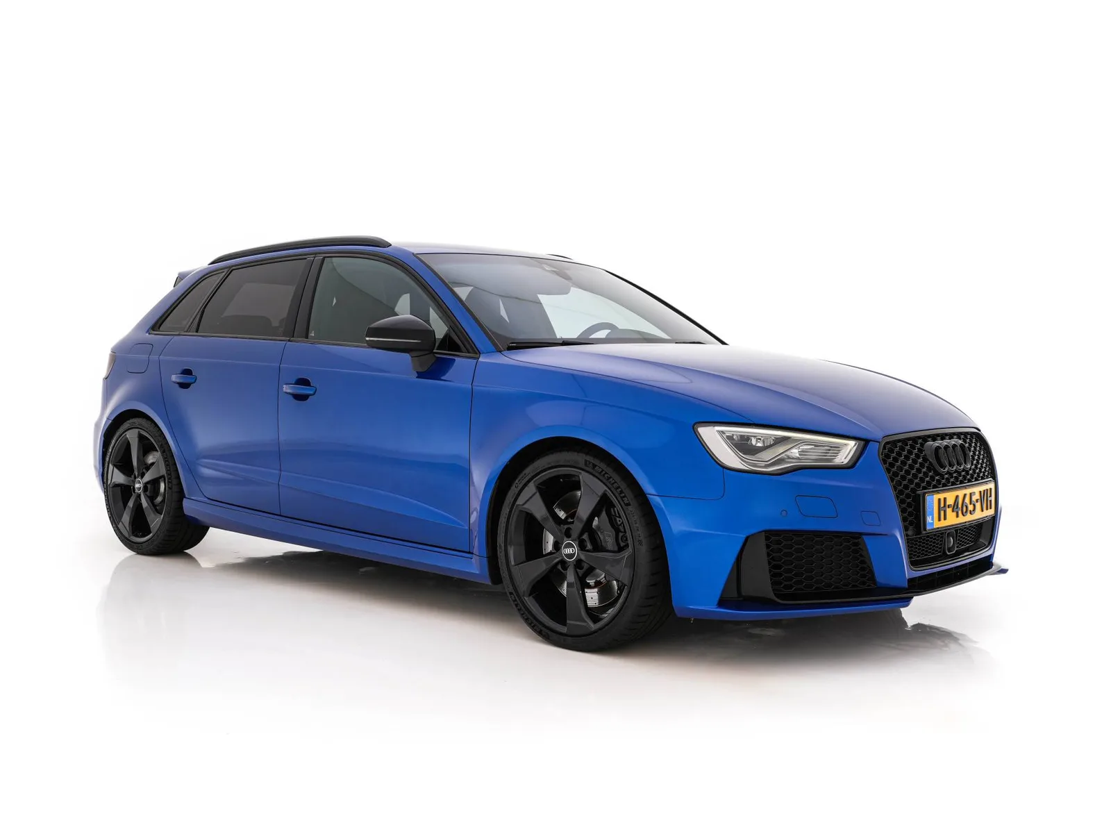 Audi RS 3 Sportback (2016) — foto 1