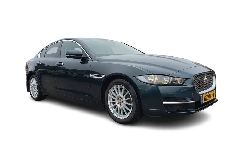 Jaguar XE (2015)