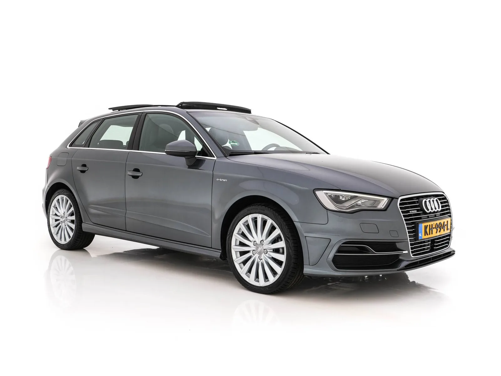 Audi A3 (2015) — foto 1