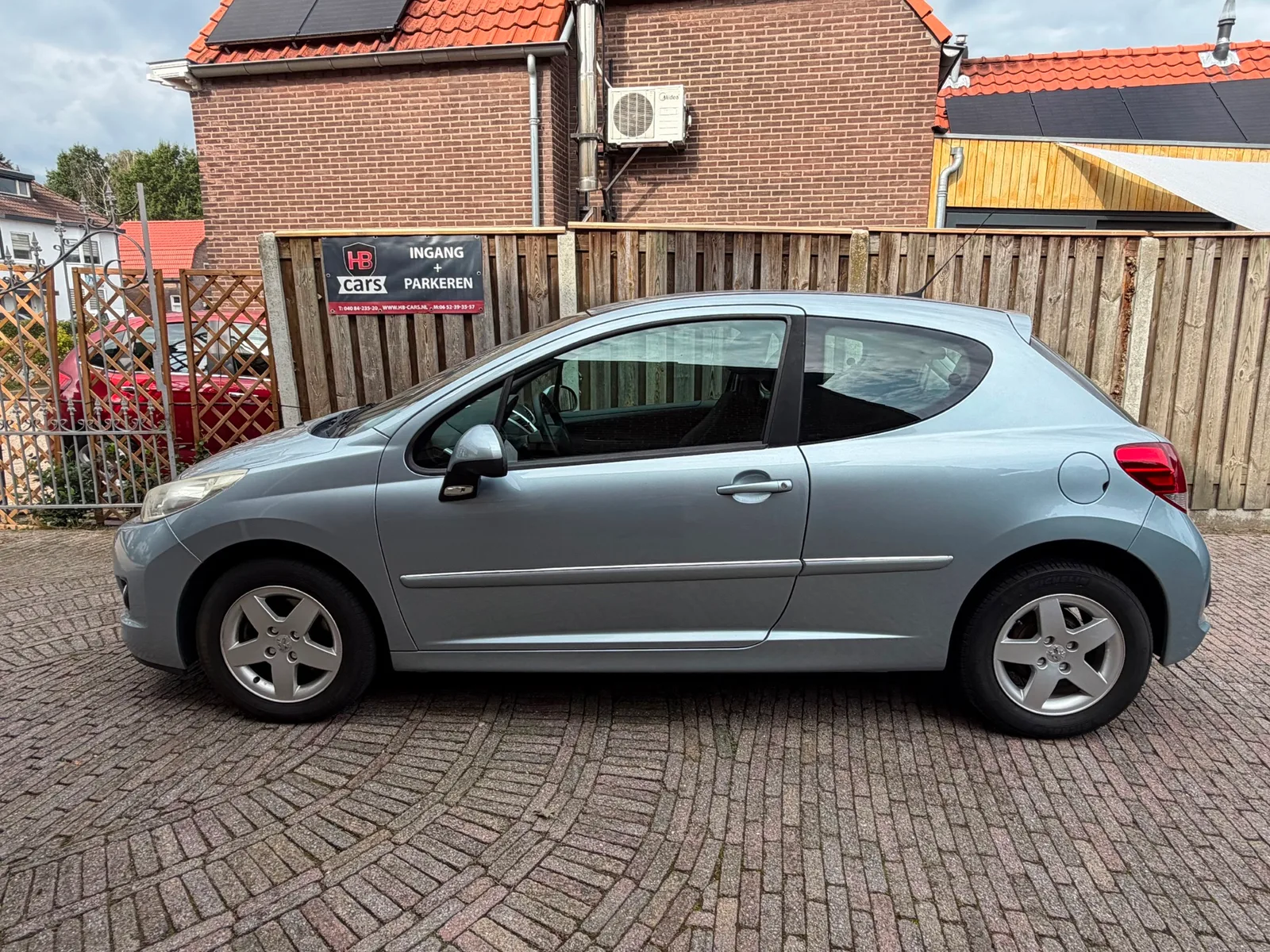 Peugeot 207 (2011) — foto 1