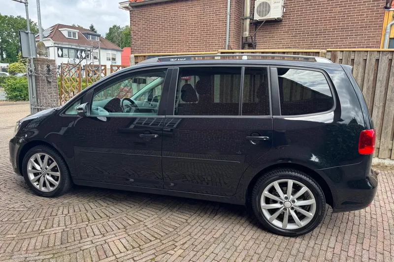 Volkswagen Touran (2011)