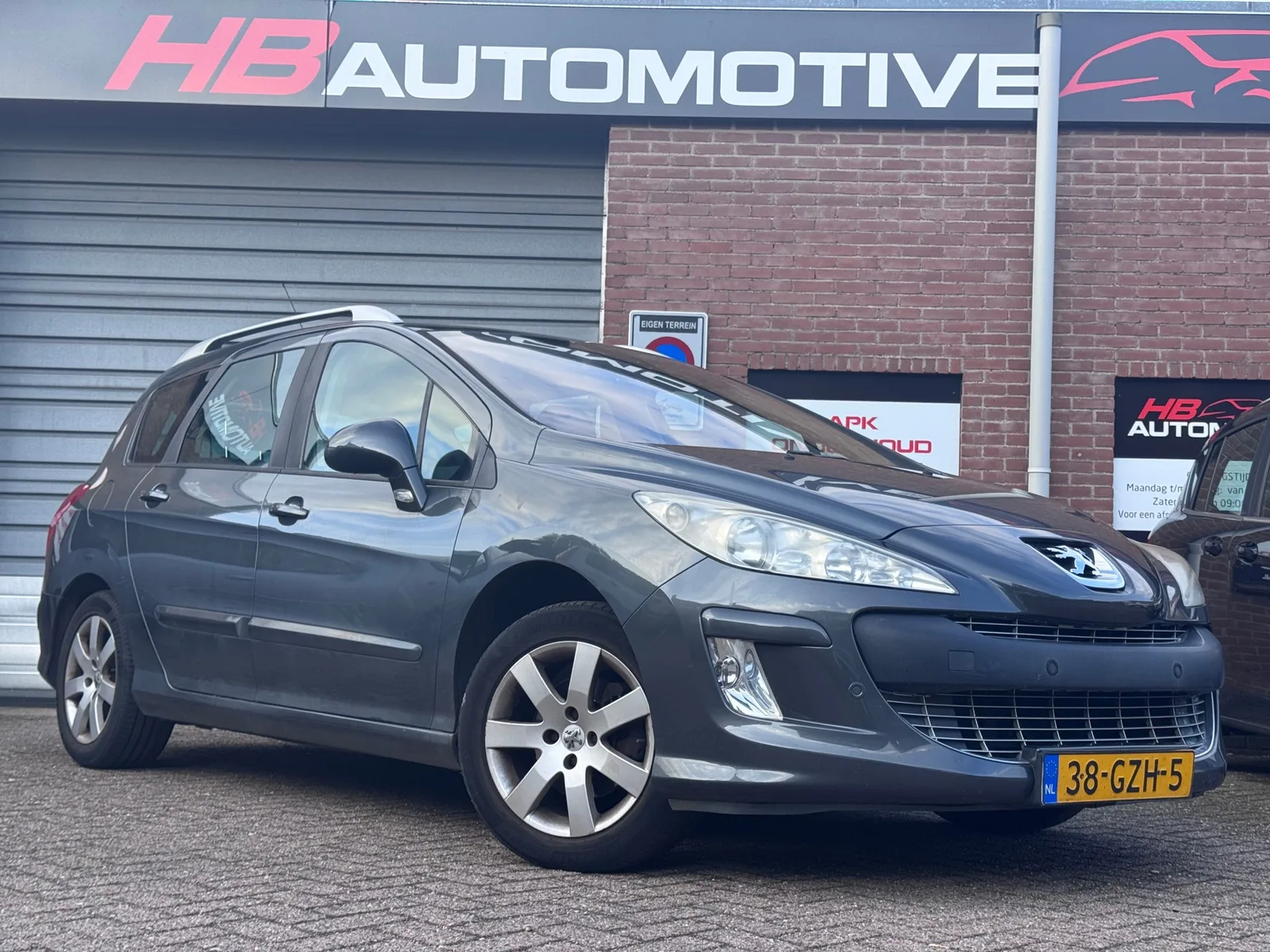 Peugeot 308 (2008) — foto 1
