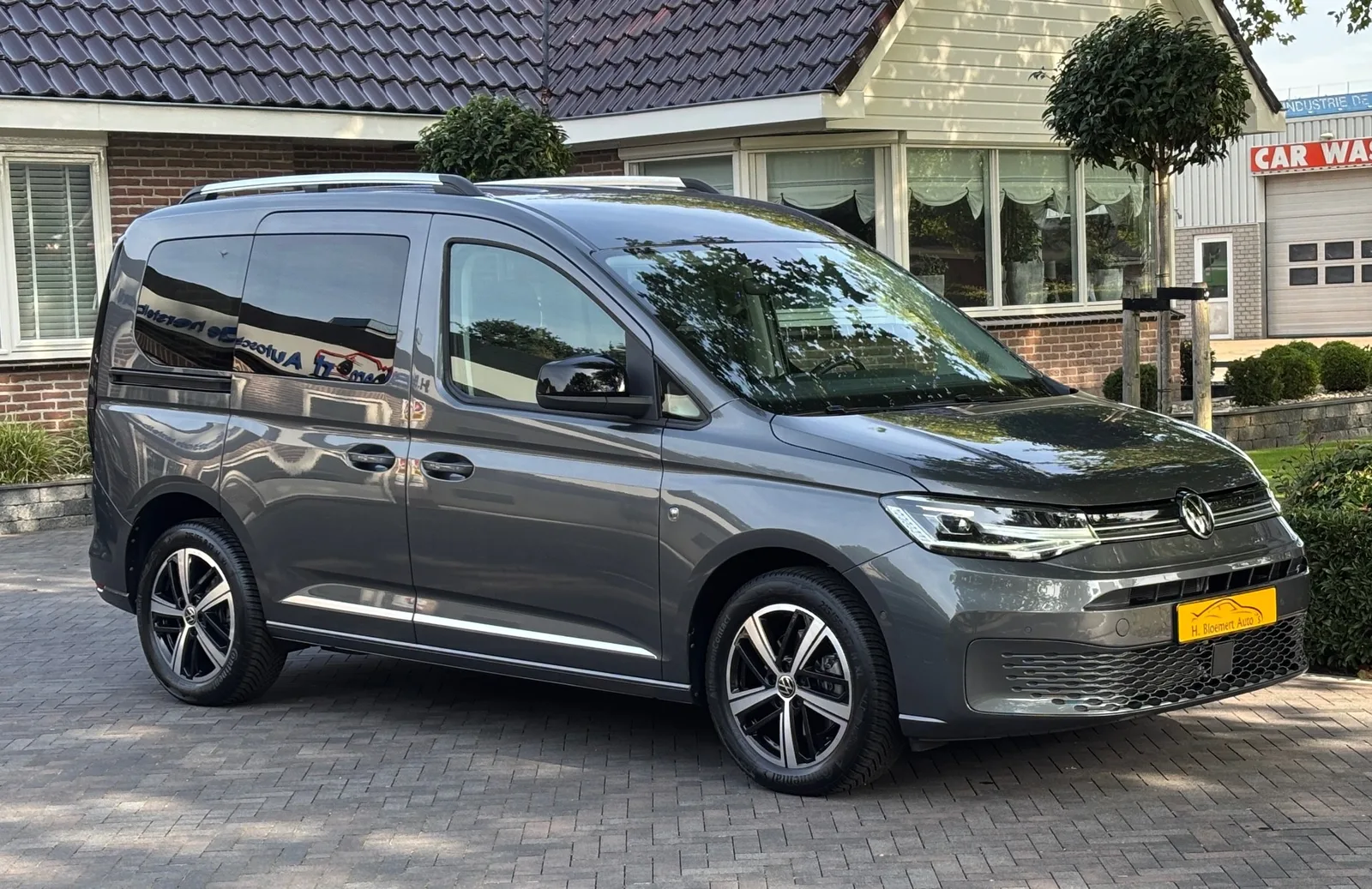 Volkswagen Caddy (2023) — foto 1
