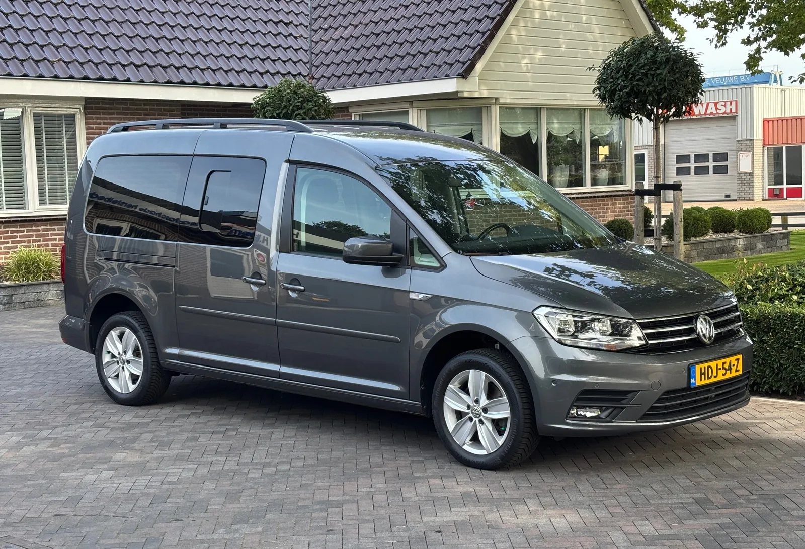 Volkswagen Caddy (2017) — foto 1