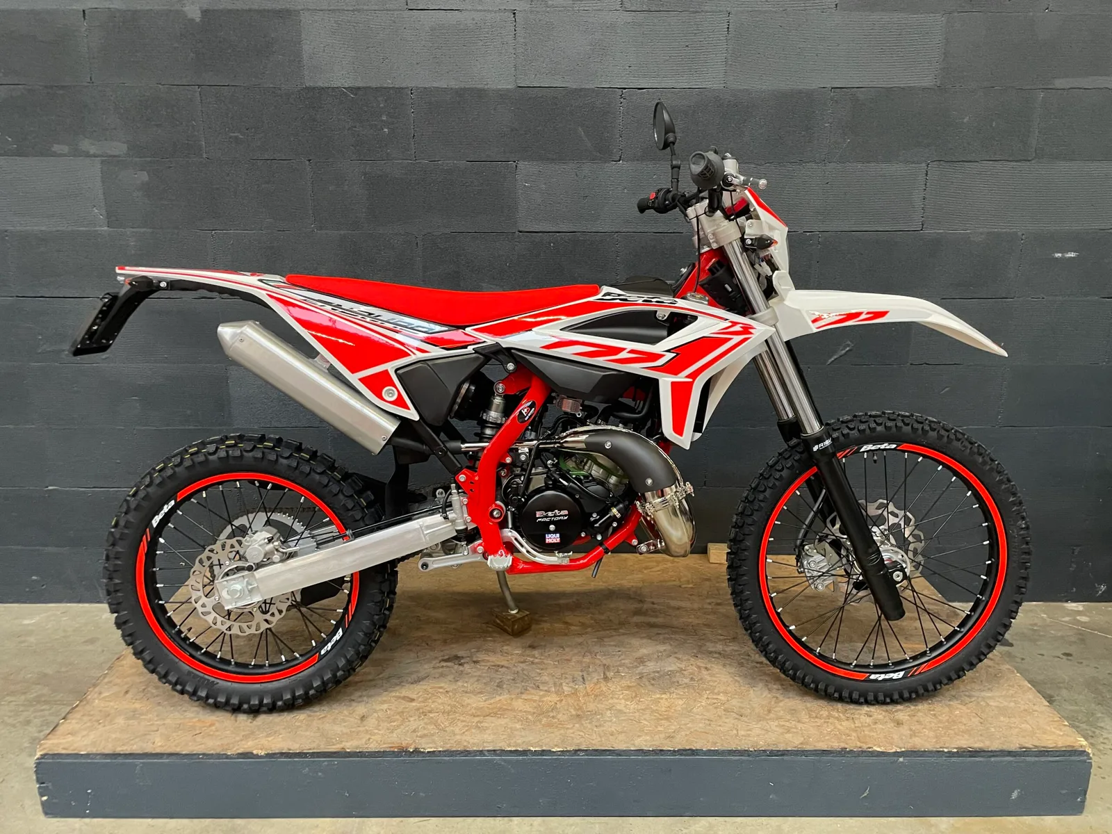 Beta RR50 2T Enduro Sport Wit 50 Enduro Sport (2025) — foto 1