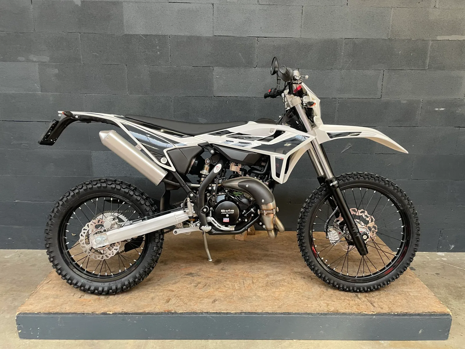 Beta RR50 2T Enduro Sport Wit 50 Enduro Sport (2026) — foto 1