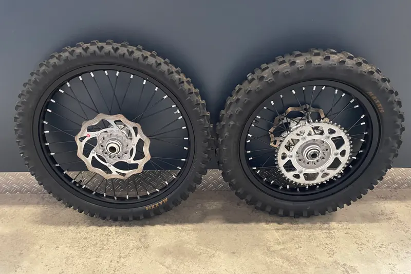 Gebruikte Gebruikte Beta enduro wielen (2026)