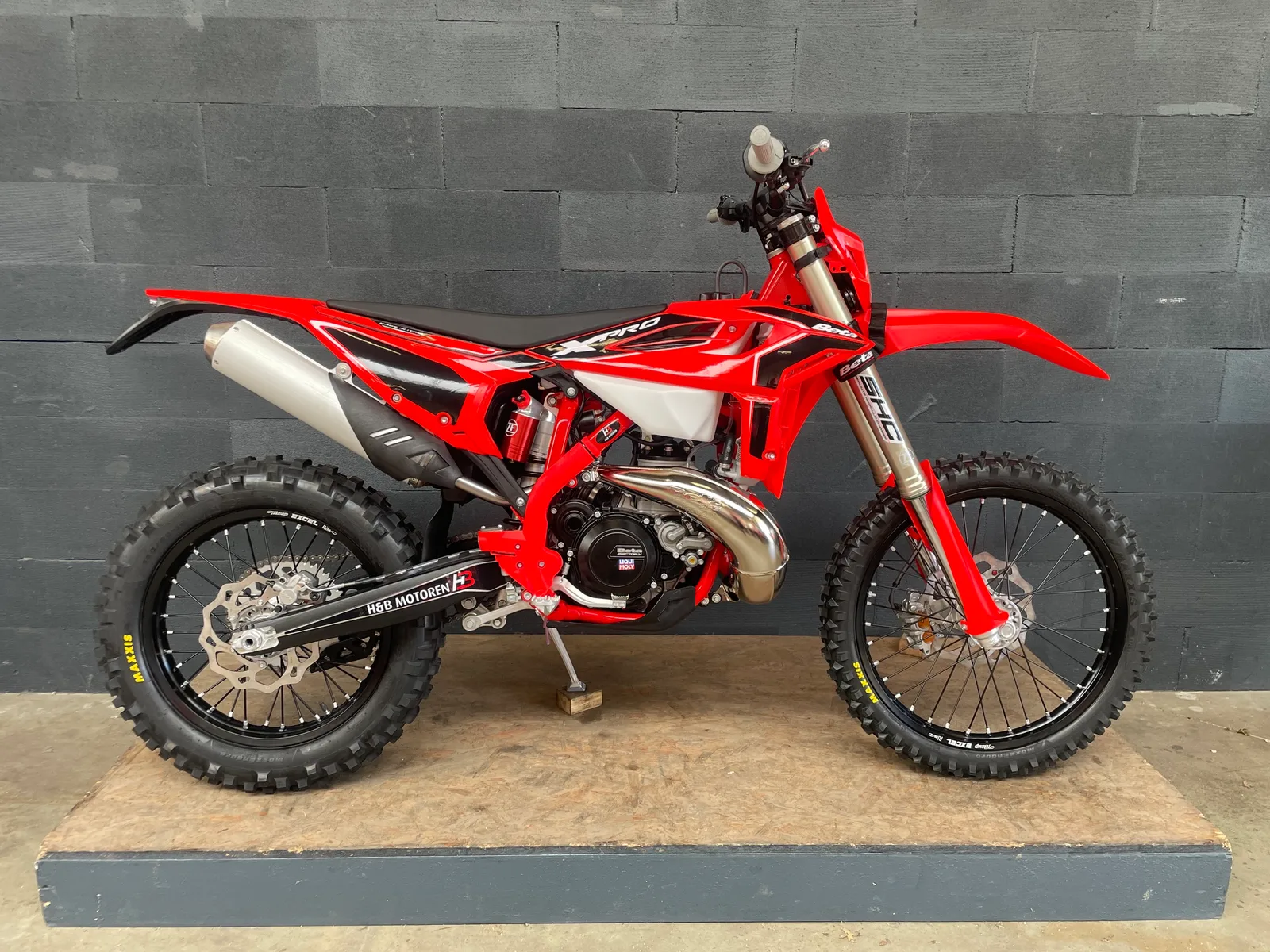 Beta RR X-PRO 300 2T 300 X-PRO 2T (2027) — foto 1