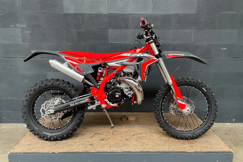 Beta Xtrainer 300 (2026)
