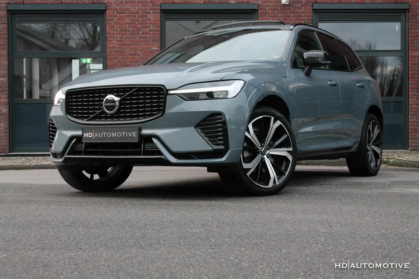 Volvo XC60 (2022) — foto 1