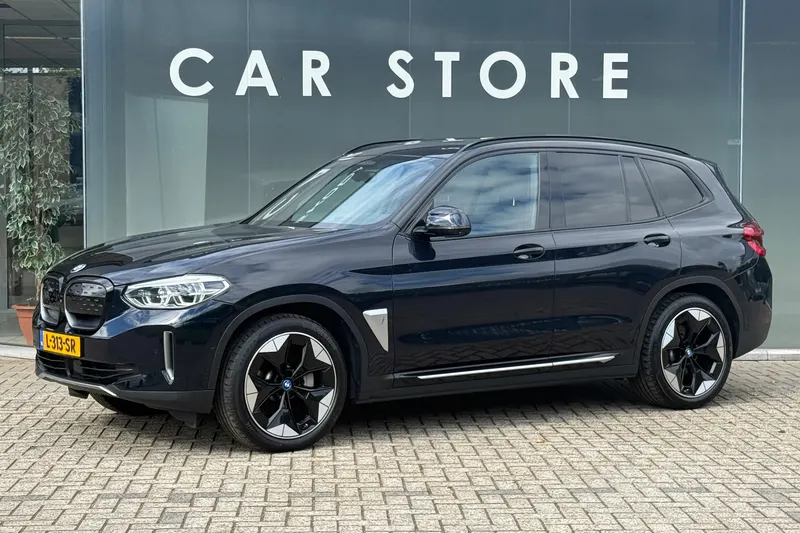 BMW iX3 (2021)