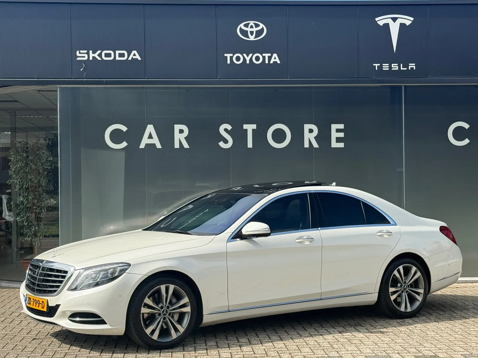 Mercedes-Benz S-Klasse (2014) — foto 1
