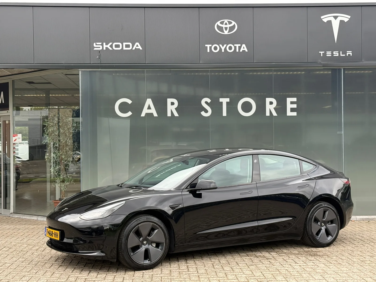 Tesla Model 3 (2023) — foto 1