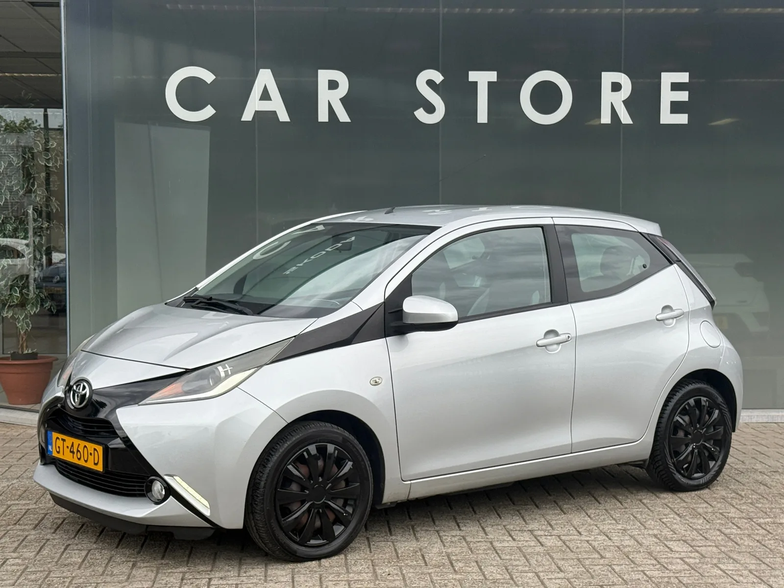 Toyota Aygo (2015) — foto 1