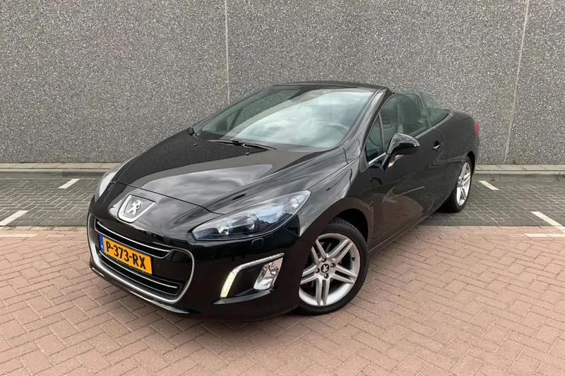Peugeot 308 (2011)