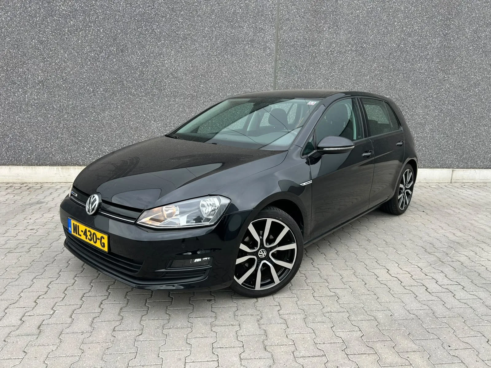 Volkswagen Golf (2017) — foto 1