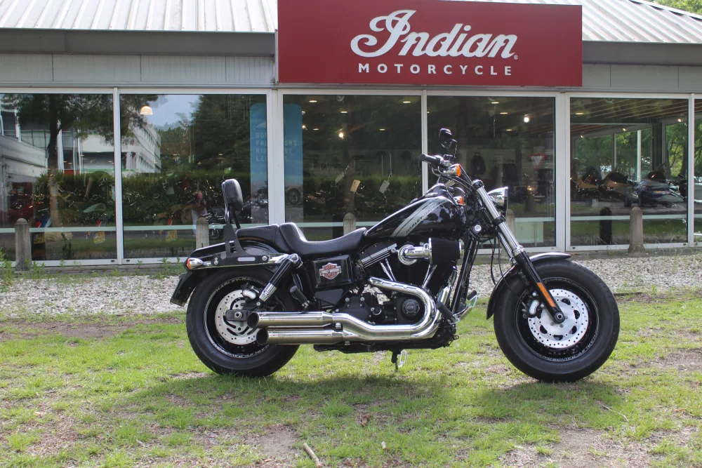 Harley-Davidson Dyna Fat Bob (2015) — foto 1