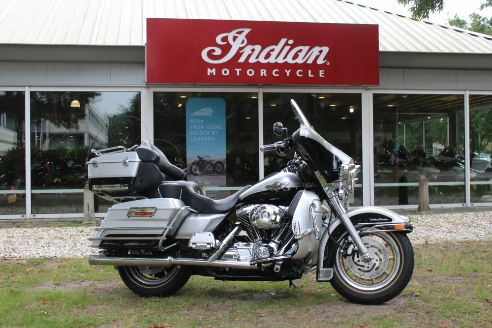 Harley-Davidson Electra Glide (2002) — foto 1