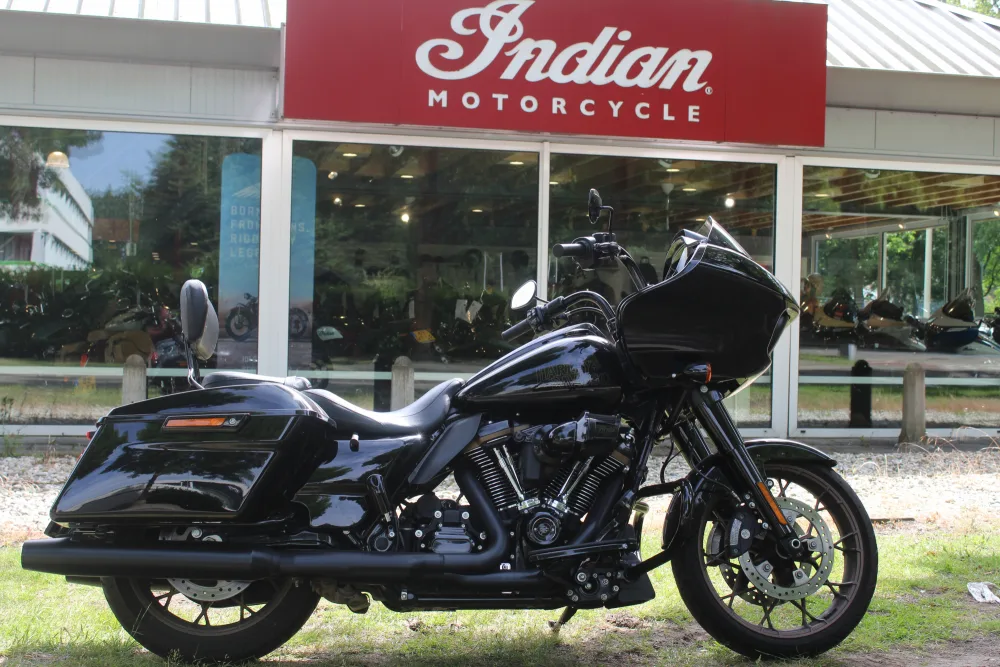 Harley-Davidson Road Glide (2022) — foto 1