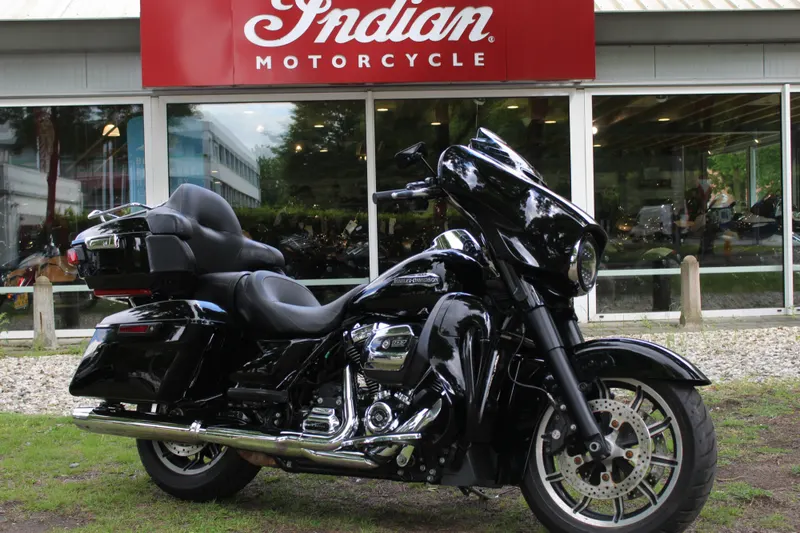 Harley-Davidson Ultra Classic FLHTC-U Ultra-Glide (2018)