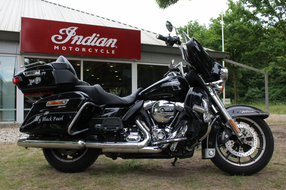 Harley-Davidson Ultra Classic FLHTCUI Ultra Glide Classic (2014) — foto 1