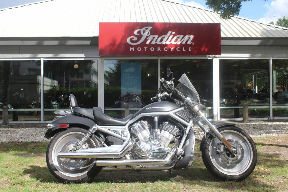 Harley-Davidson V-Rod (2004) — foto 1
