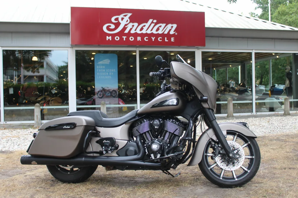 Indian Chieftain Dark Horse (2019) — foto 1