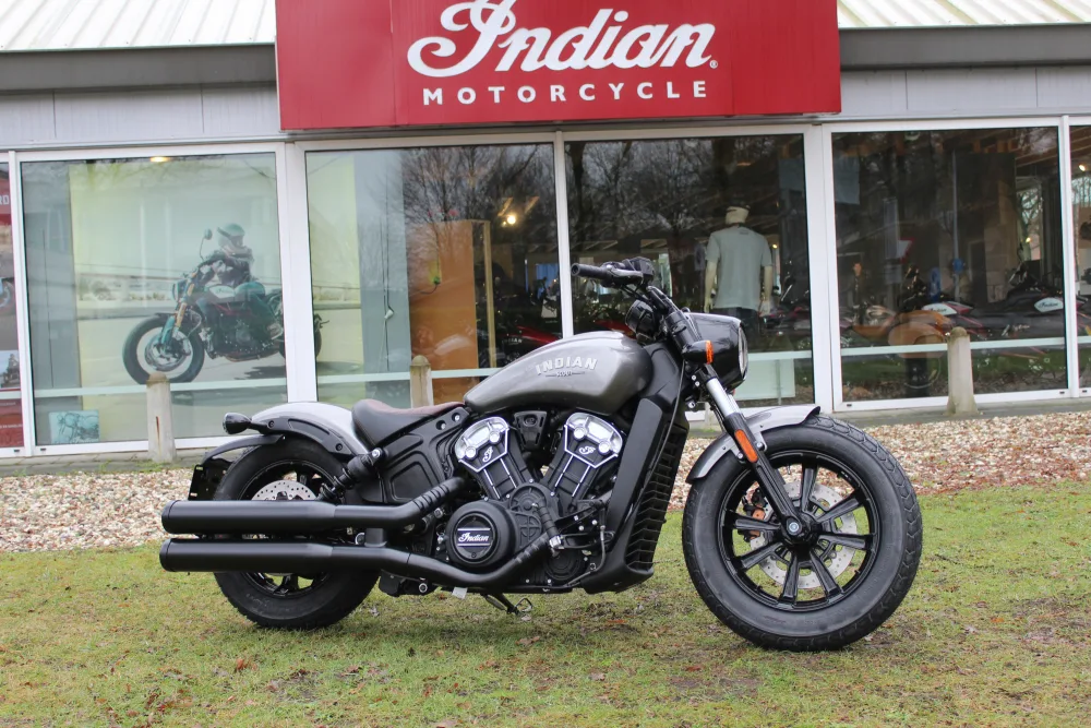 Indian Scout Bobber (2025) — foto 1