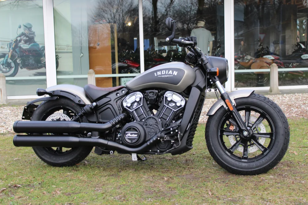 Indian Scout Bobber (2025) — foto 1