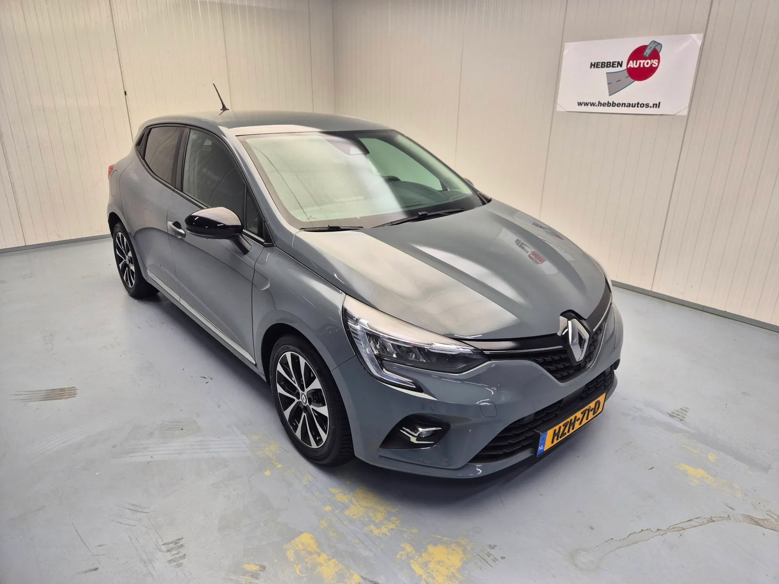 Renault Clio (2021) — foto 1
